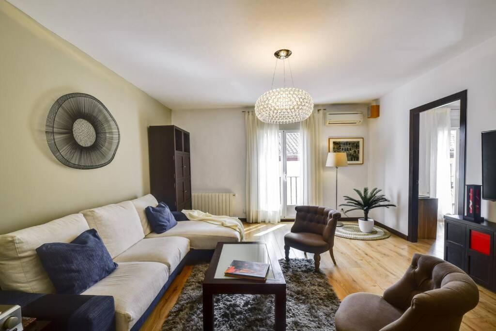 Big Stylish And Modern Apartment In Madrid Centre 外观 照片
